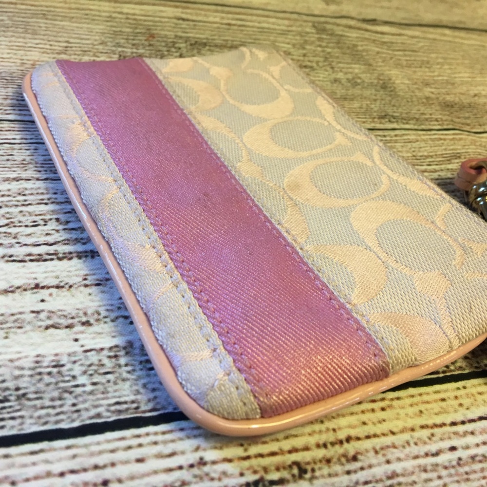 SOLD! COACH Pink Signature SIS Stripe Wristlet - Picture 6 of 8